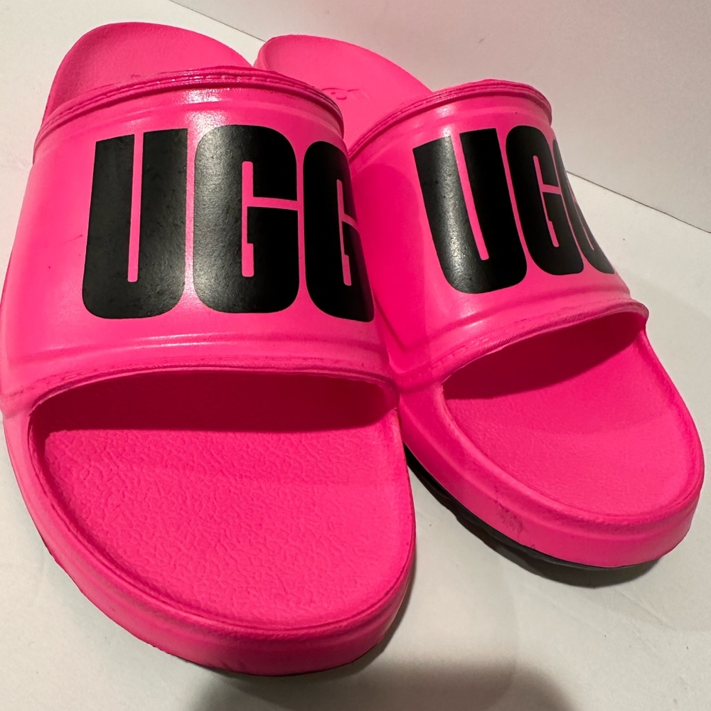 UGG Slides - Picture 2 of 10